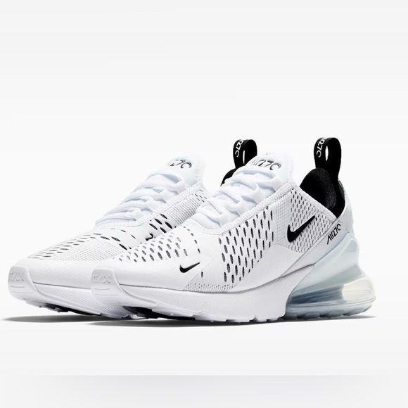 Nike Air Max 270 Woman’s Sneakers - Picture 2 of 12
